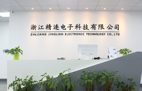 1691632929511436.jpg 100745314_1691045146.jpg