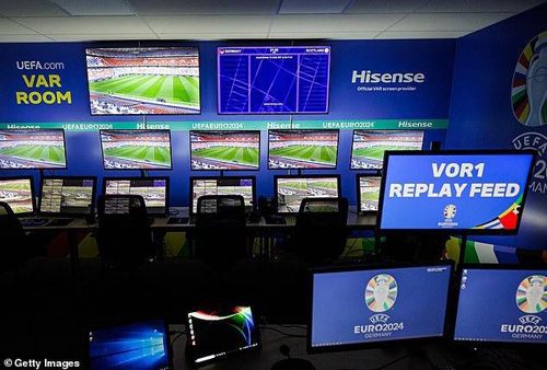 1720502328593230.jpg _url=http%3A%2F%2Fdingyue.ws.126.net%2F2024%2F0617%2F8af0d3b6j00sf6llo001kd000hm00bxm.jpg